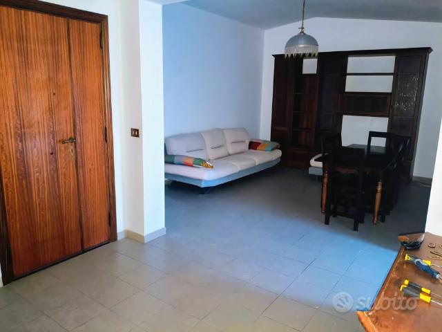Appartamento in affitto a Monserrato, Sardigna/Sardegna
