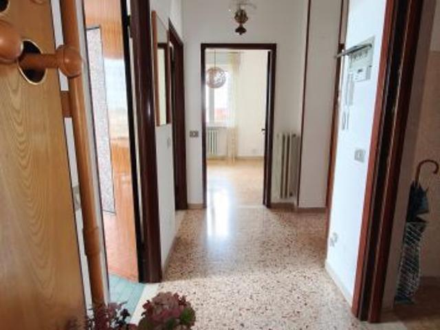 Appartamento in affitto a Baranzate, Milano