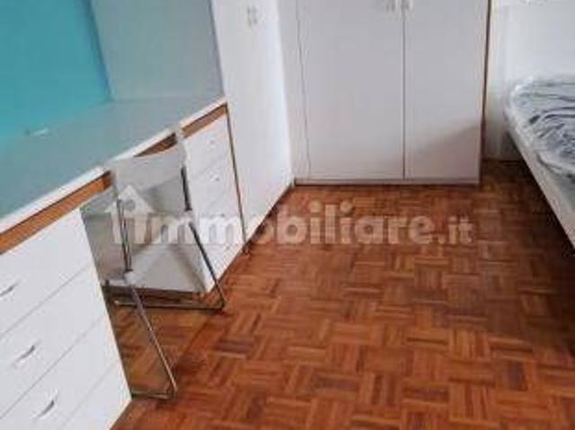 Appartamento in affitto a Centro, Marche
