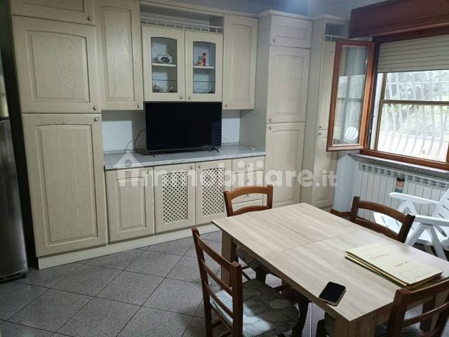 Appartamento in affitto a Albacina-Borgo Tufico, Marche