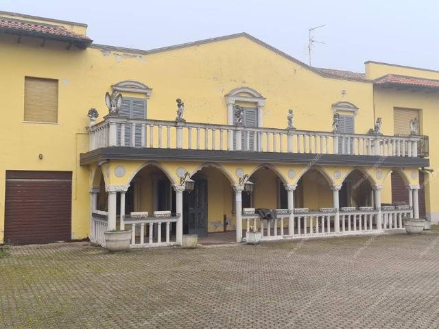 Appartamento in affitto a Vernate, Milano
