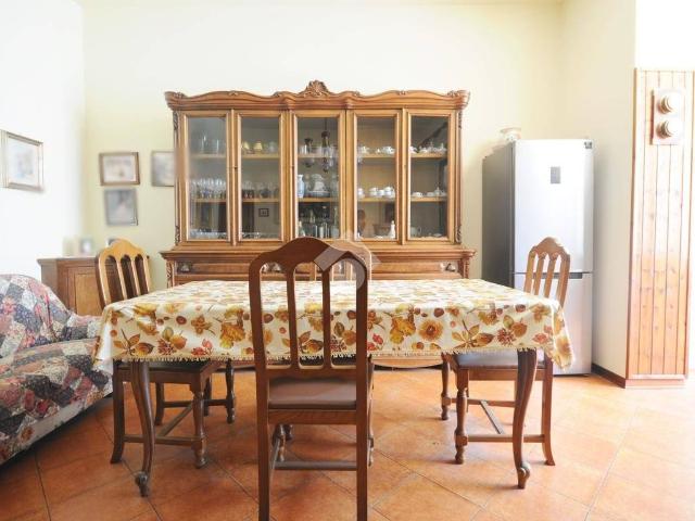 Appartamento in affitto a Centro Direzionale, Prato
