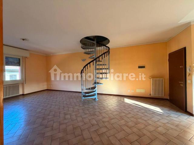Appartamento in affitto a Corte Franca, Lombardia