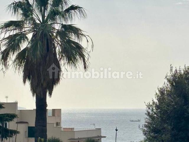 Appartamento in affitto a Municipalità 1, Campania