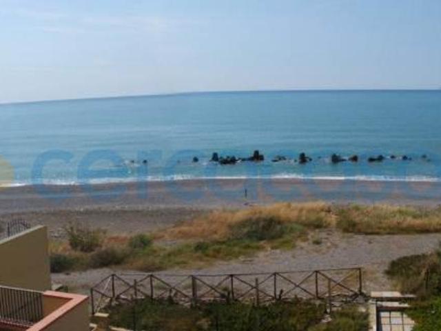 Appartamento in affitto a Capri Leone, Sicilia