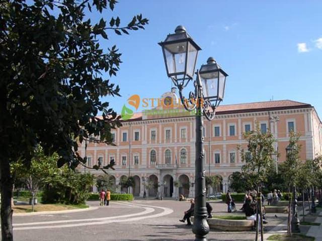 Appartamento in vendita a Campobasso, Molise