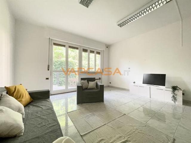 Appartamento in vendita a Treviglio, Lombardia