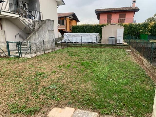 Appartamento in affitto a Romano Di Lombardia, Lombardia