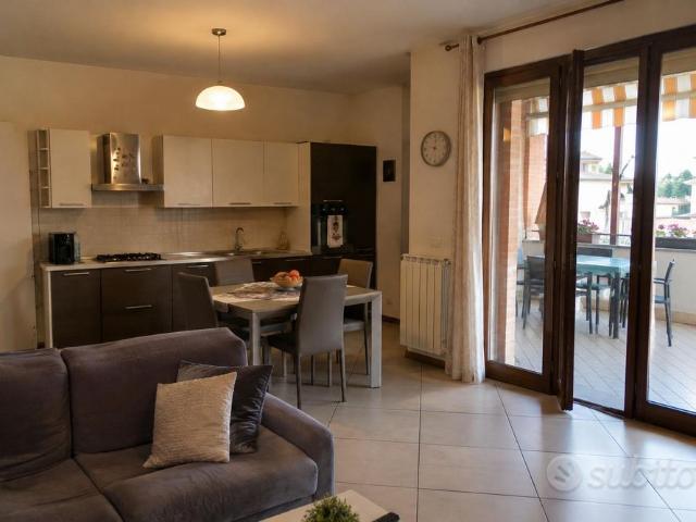 Appartamento in affitto a Mezzago, Monza e della Brianza