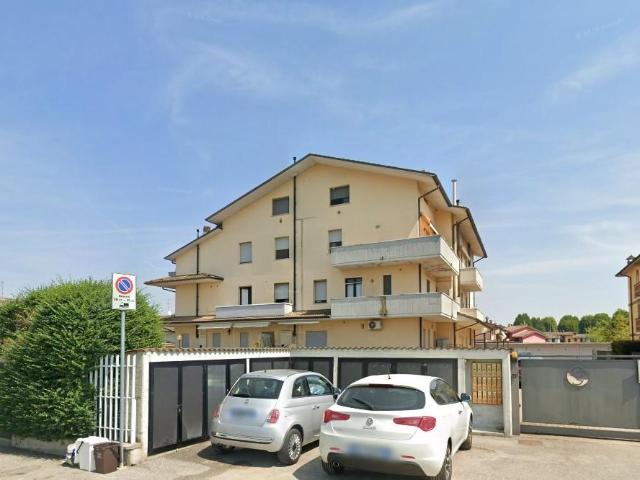 Appartamento in vendita a Massalengo, Lombardia