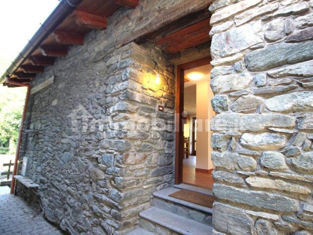 Appartamento in affitto a Antey Saint André, Aosta