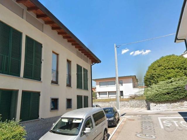 Appartamento in affitto a Zappa, Grandate