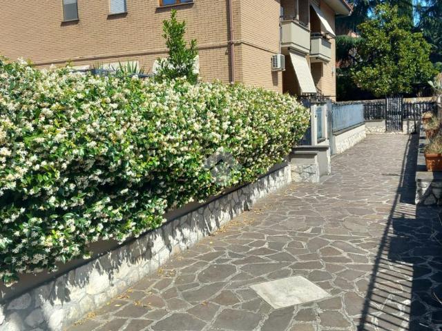 Appartamento in affitto a Municipio Roma VI, Roma Capitale