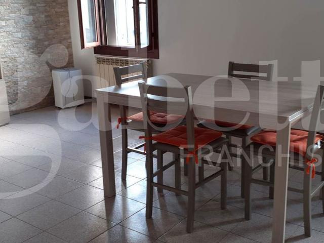 Appartamento in affitto a Borgo Dolomiti, Adria