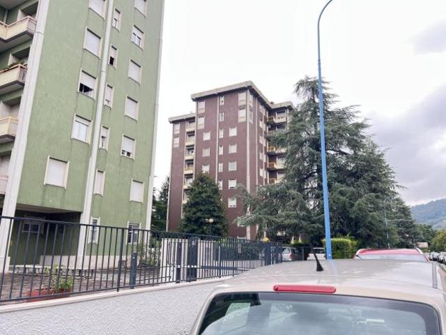 Appartamento in affitto a Zona Nord, Brescia