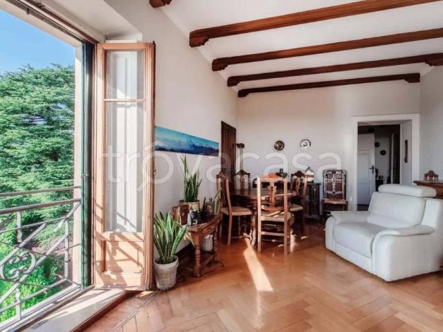 Appartamento in affitto a Brunate, Lombardia