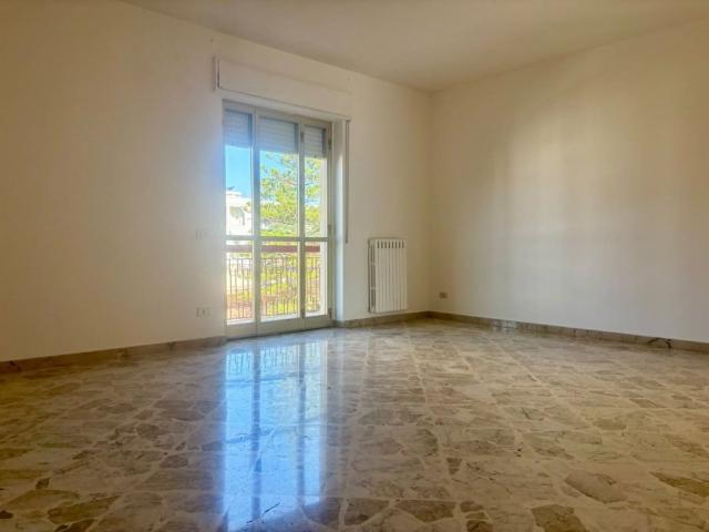 Appartamento in affitto a Puglia, Bari