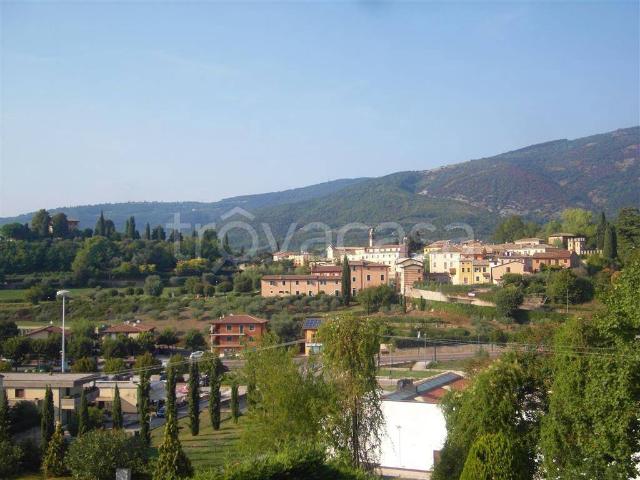 Appartamento in affitto a Costermano, Veneto