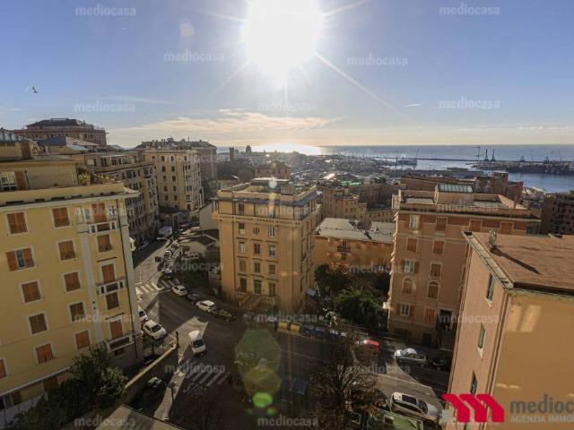 Appartamento in affitto a Centro Est, Serra Riccò