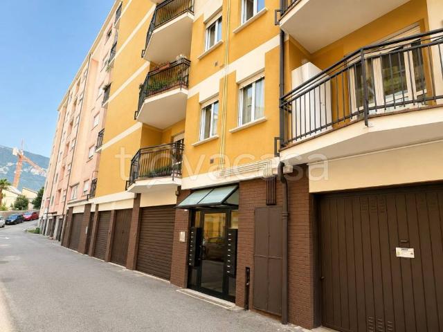 Appartamento in affitto a Malgrate, Lombardia