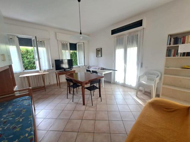 Appartamento in affitto a Marina di Massa, Marina Di Massa