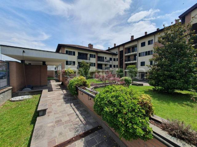 Appartamento in affitto a Pantigliate, Lombardia