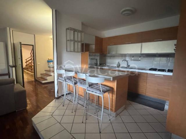 Appartamento in affitto a Santa Sabina, Cenerente