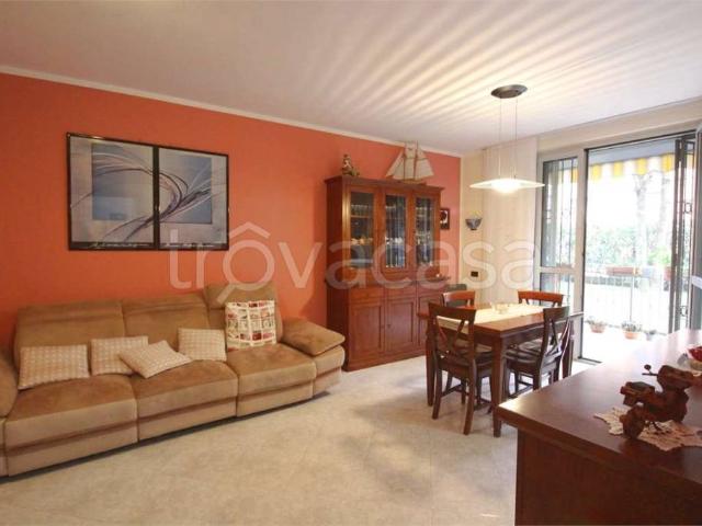 Appartamento in affitto a Molino Ortolina, Pioltello