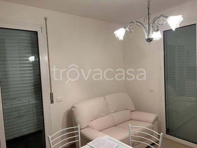 Appartamento in affitto a Rimini, Reggio Emilia