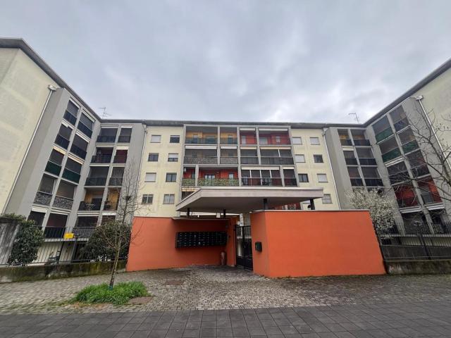 Appartamento in affitto a Cassino Scanasio, Rozzano