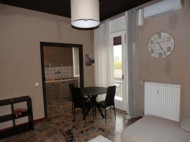 Appartamento in affitto a San Martino Siccomario, Pavia