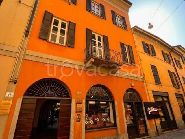 Appartamento in affitto a Biumo Superiore, Varese