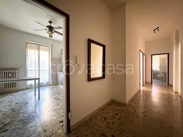 Appartamento in affitto a Ovest, Brenzone