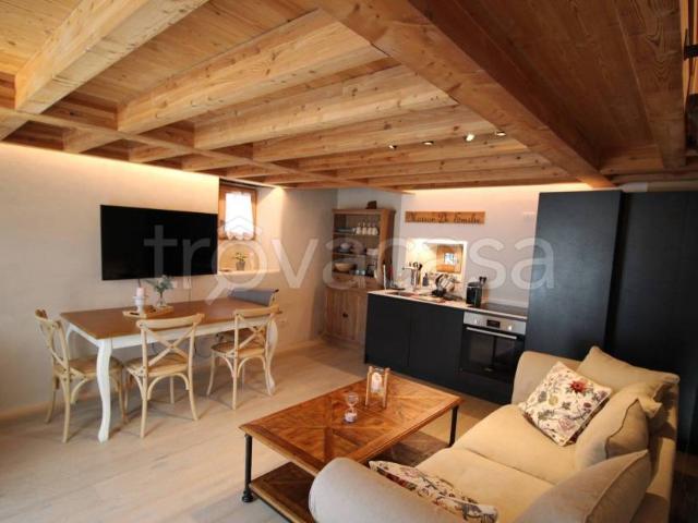 Appartamento in affitto a Antey Saint André, Aosta