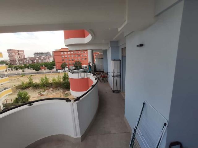 Appartamento in affitto a Municipio 9, Milano