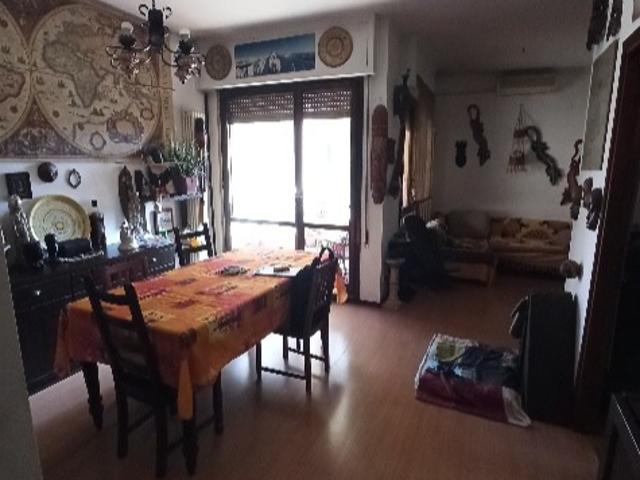 Appartamento in vendita a Arcore, Lombardia