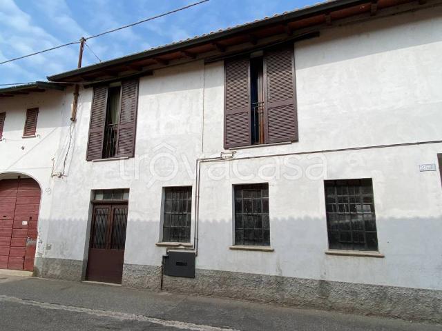 Appartamento in vendita a Borgolavezzaro, Novara