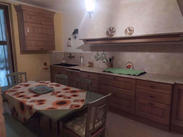 Appartamento in vendita a Bornasco, Lombardia