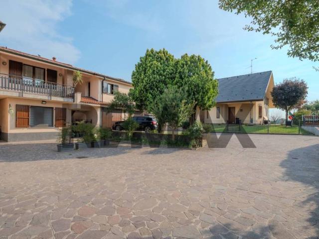 Appartamento in vendita a Bottanuco, Lombardia