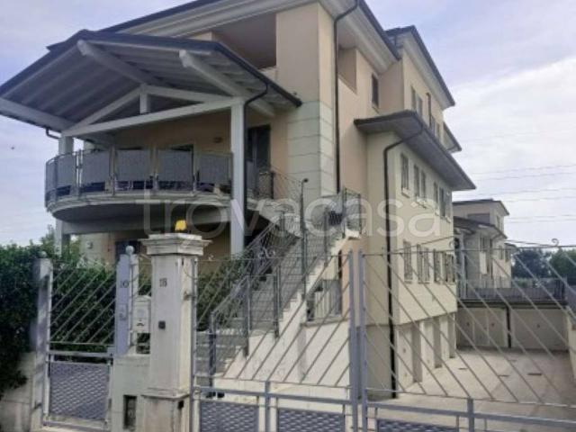 Appartamento in vendita a Zona Sud, Brescia