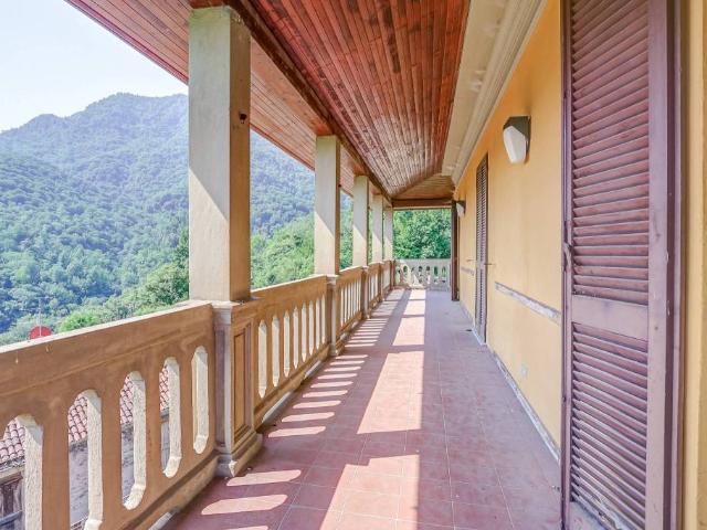 Appartamento in vendita a Comunità Montana Valli del Verbano, Brissago Valtravaglia