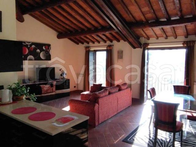 Appartamento in vendita a Montebello, Camaiore