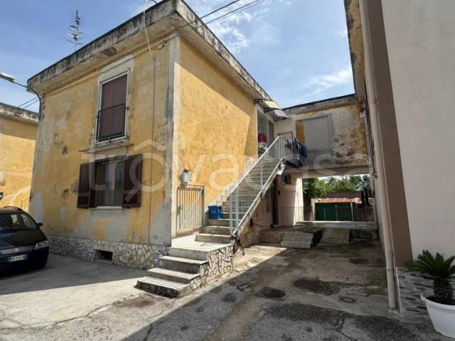 Appartamento in vendita a Camposano, Campania