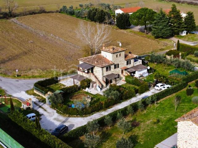 Appartamento in vendita a Cortona, Toscana