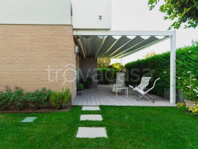 Villa Indipendente in vendita a Lido Altanea, Caorle