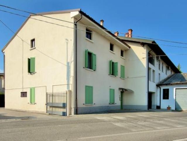 Appartamento in vendita a Capriano del Colle, Brescia