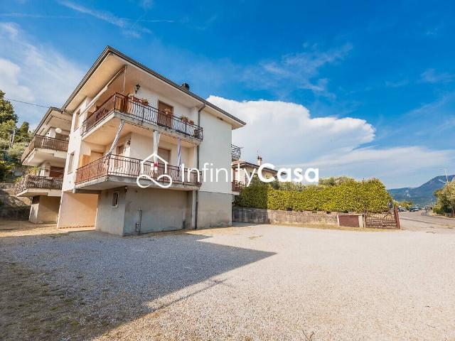 Appartamento in vendita a Caprino Veronese, Veneto