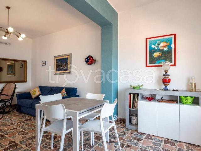 Appartamento in vendita a Caronia, Sicilia