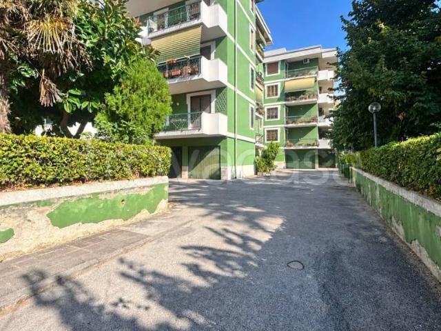 Appartamento in vendita a Parco degli Aranci, Caserta