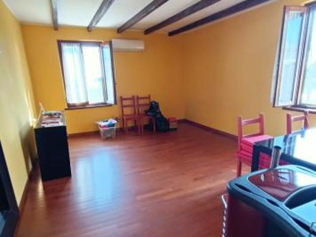 Appartamento in vendita a Castel San Giovanni, Reggio Emilia